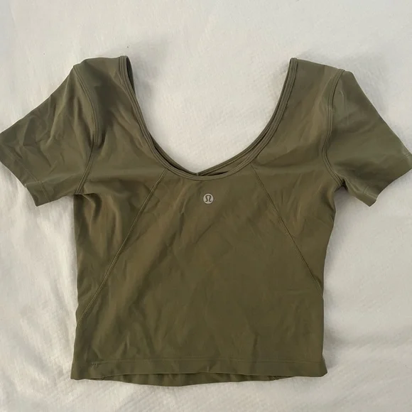 Lululemon top - Picture 2 of 2